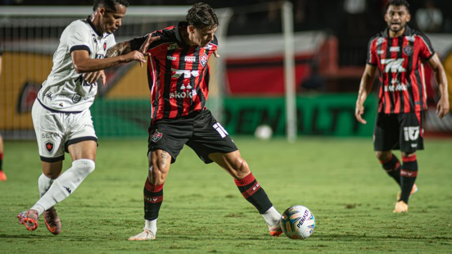 Em casa, Vitória leva virada do Botafogo-PB e estreia com derrota na Copa do Nordeste