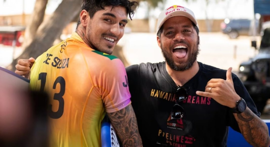 Gabriel Medina anuncia Adriano de Souza, o Mineirinho, como novo treinador