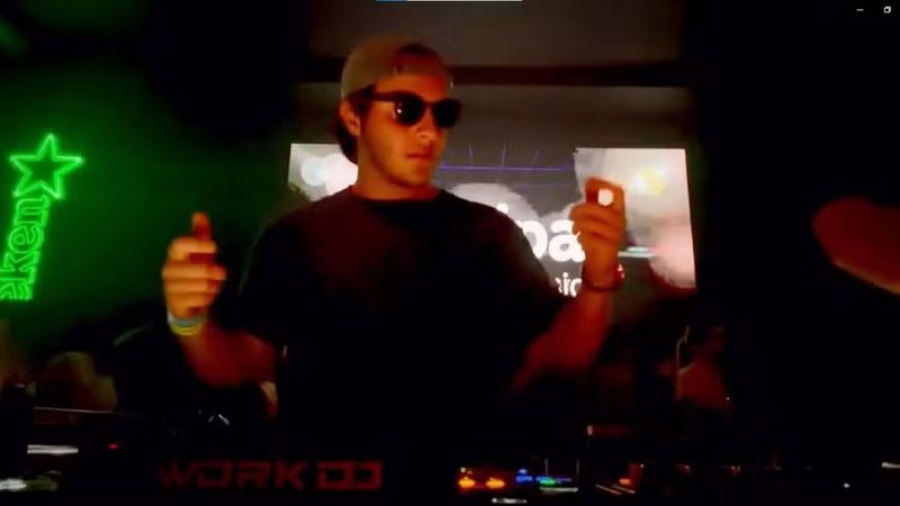 Marcelo Sangalo surge atuando como DJ em festa badalada em destino turístico; assista