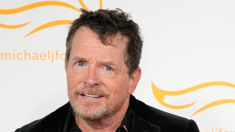 Michael J. Fox, de 'De Volta para o Futuro', ironiza boato de que teria morrido