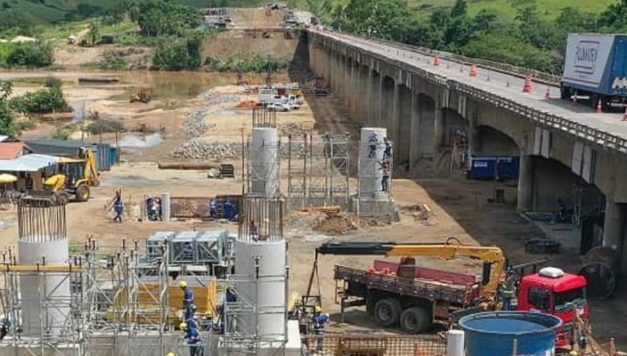 Dnit proíbe passagem de caminhões e carretas sobre ponte no extremo-sul da bahia