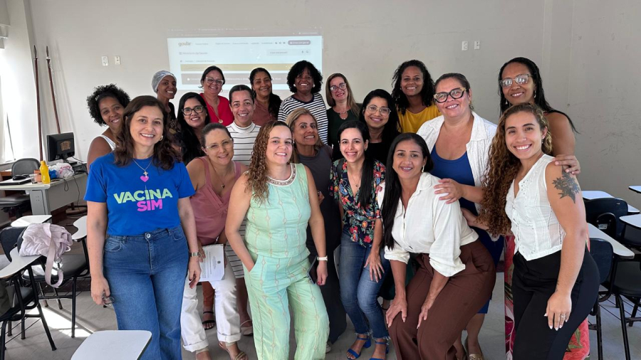 Prefeitura de Ilhéus promove capacitação sobre calendário vacinal para enfermeiras recém-contratadas