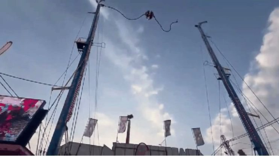 VÍDEO: Cabo se rompe em brinquedo do tipo 