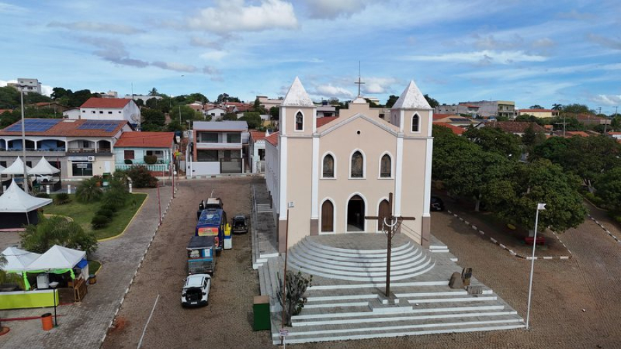 MP recomenda suspensão de contratos de artistas para festas juninas em cidade baiana por suspeita de sobrepreço