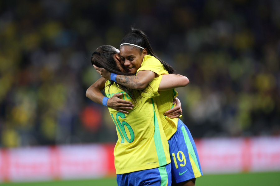 Em virada relâmpago, seleção brasileira feminina vence Estados Unidos
