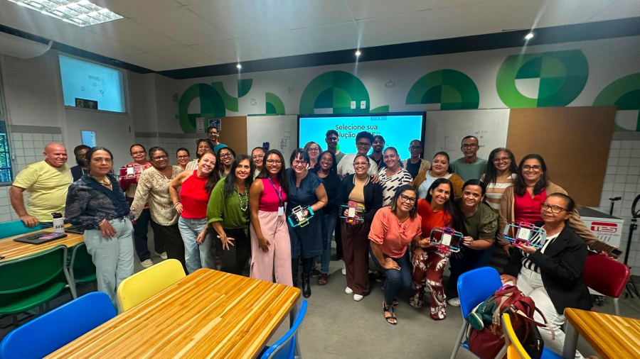 Educação Integral de Ilhéus participa de oficina de robótica educacional