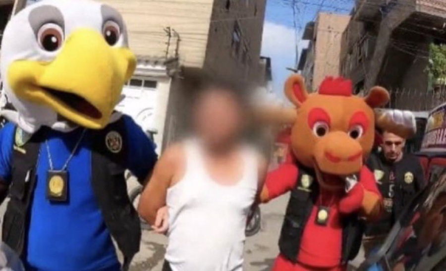 VÍDEO: Policiais usam fantasias de mascotes da Copa do Mundo para prender suspeito de tráfico no Peru